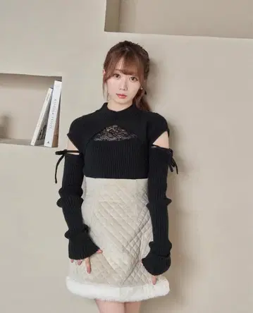 로제 뮤즈 니트 블랙