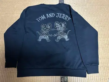 톰과 제리 맨투맨 블랙 속기모 (새상품급)