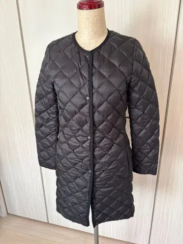 유니클로 울트라 라이트 다운 컴팩트 코트 블랙 퀼팅 S 사이즈