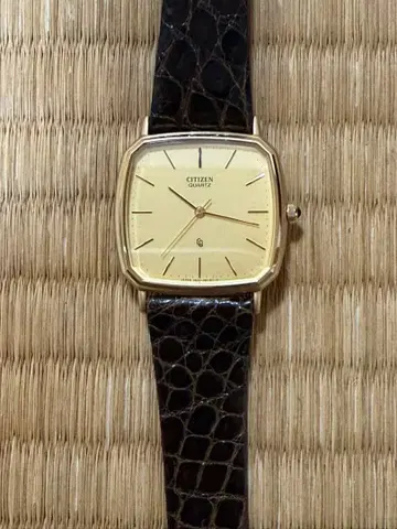 CITIZEN 쿼츠 손목시계 골드