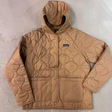 patagonia 베이지 퀼팅 자켓 새상품 미사용품