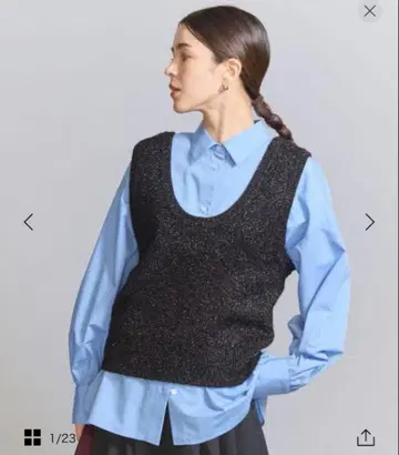 뷰티앤유스 라메 니트 라운드넥 슬리브리스