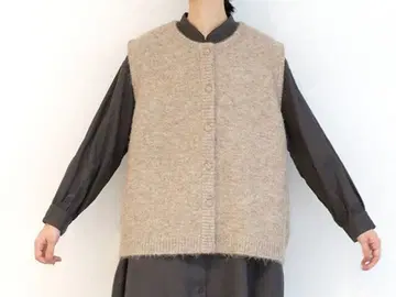 [ 늑대와 올빼미 ] 니트 베스트 베이지 F