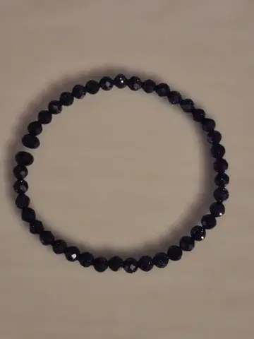 패싯 컷 블랙 비즈 팔찌