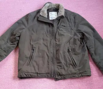 아메리칸 이글 아웃피터스