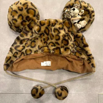 도쿄 디즈니 리조트 레오파드 무늬 귀도리 모자