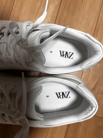 ZARA 통굽 스니커즈 화이트 | 거의 새상품