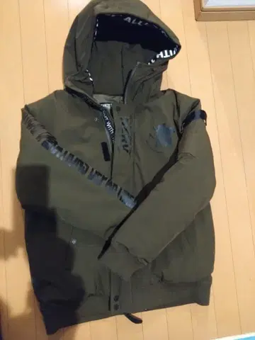 EVANGELION 다운 재킷 올리브색