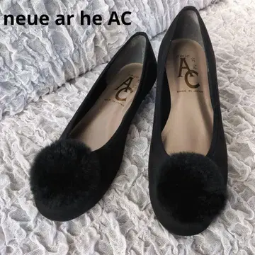 neue ar he AC 스웨이드 폼폼 퍼 달린 펌프스 블랙 24.5