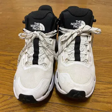 THE NORTH FACE 스니커즈 화이트/블랙