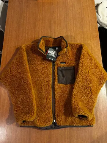 파타고니아 클래식 레트로 가디건 테킬라 골드 더스파카 mars