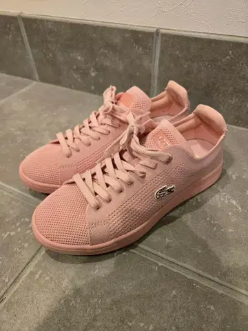 LACOSTE 핑크 메쉬 스니커즈