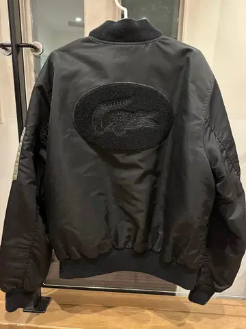 Lacoste 블랙 MA-1 자켓