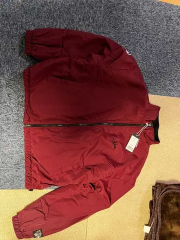 MSG 자켓 와인 레드 리버서블 블랙