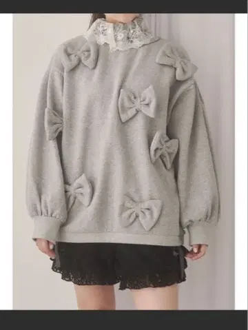 [ 미사용 새상품 ] merry jenny 퐁퐁 리본 맨투맨