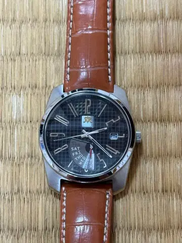 AR 캐주얼 시계 브라운 가죽