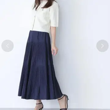 NATURALBEAUTYBASIC 절개 플리츠 스커트