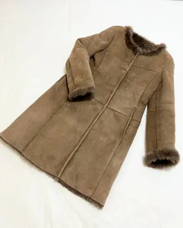 [ 설날 세일 ] TOMORROWLAND BALLSEY 무스탕 코트