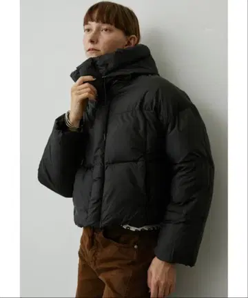 새상품 블랙 숏 기장 다운 자켓 블루종 후드