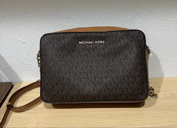 마이클코어스 숄더