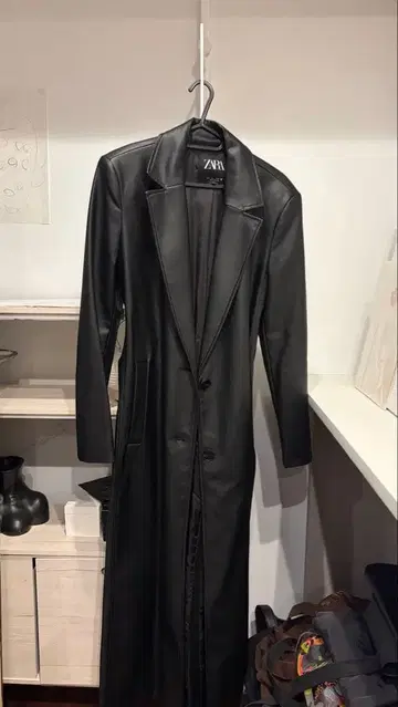 ZARA 블랙 롱 가죽 자켓 S 새상품급