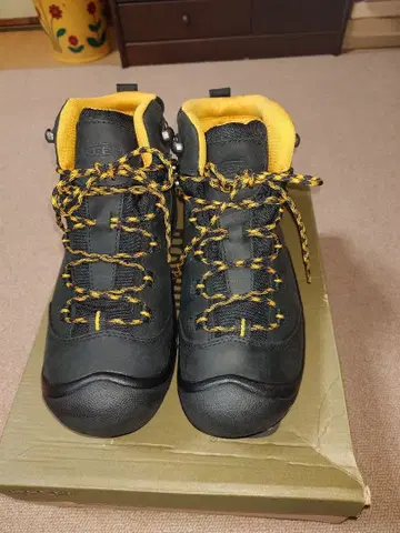 미사용 KEEN KETCHUM 28