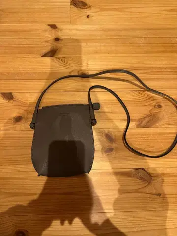 BEAUTY&YOUTH 그레이 숄더백