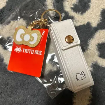 헬로키티 TAITO 한정판 참 포함 립 파우치