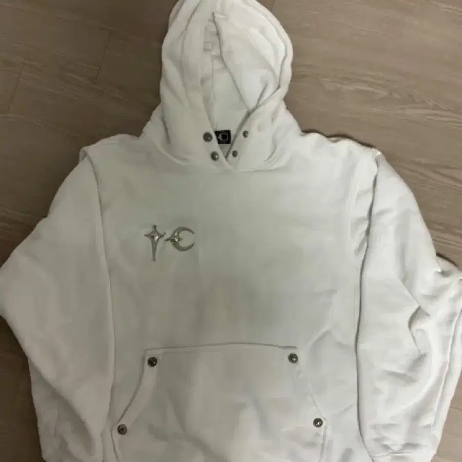 THUG CLUB | 떠그 클럽 [3/New] PugClub Dragon Hoodie Zip-up White