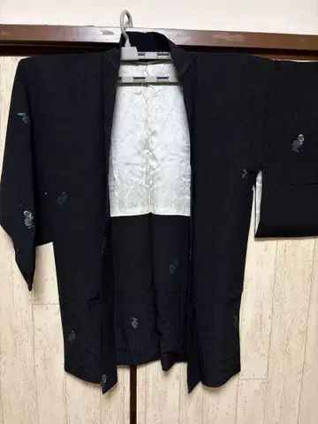 일본 의류 블랙 자수 장식 겉옷 쇼와 레트로 앤티크