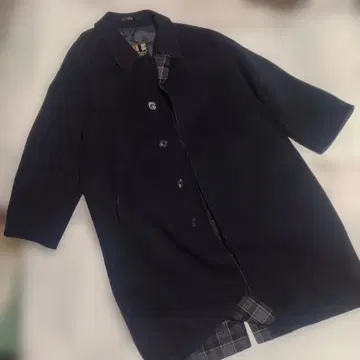 DAKS의 코트입니다.