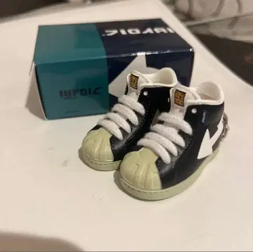 스프라툰 미니어처 스니커즈 키링