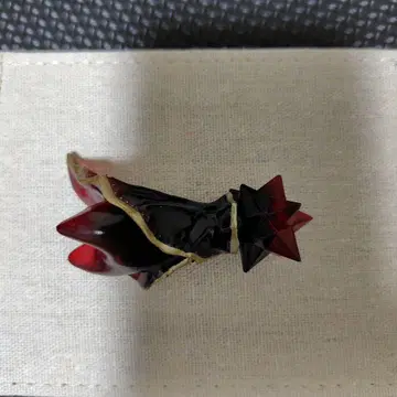 별의 아이 컬렉션 뎃카 블랙 빨간색 캡슐 토이