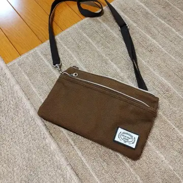 브라운 캔버스 숄더백