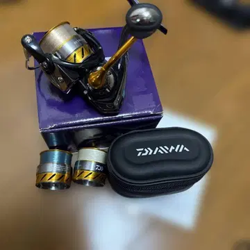 다이와 레브로스 2004H 교체 스풀 포함