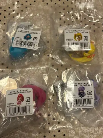 프리큐어 피규어 가챠가챠