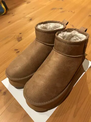 [ 25AW ] ALLISON BROWN 앨리슨 브라운 무스탕 부츠 M