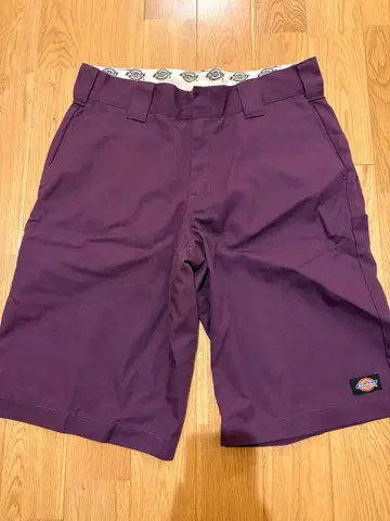 Dickies 퍼플 숏팬츠 사이즈 28