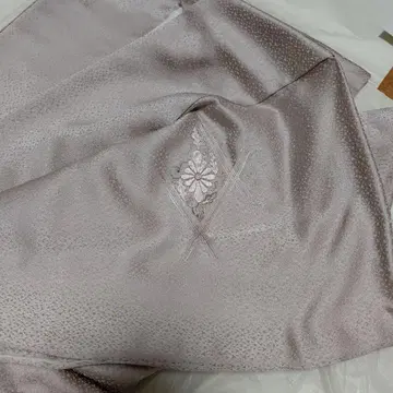 츠케사게 뒤에 문양 있음 자수 순수 실크 새상품급