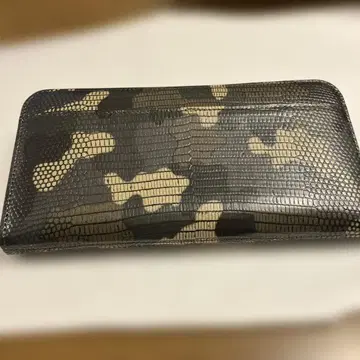 미사용 새상품 레더웤 카모플라쥬 리자드 장지갑 오더 제품