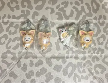 스키즈 가챠 skzoo 지니렛 폭시니 4개 집어서 이어붙이기