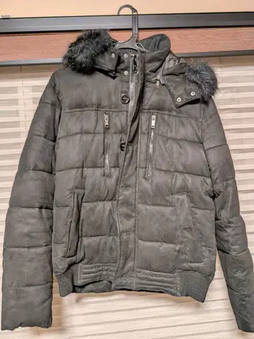 ZARA 후드 부착 블랙 다운 자켓 충전솜 퍼 다운