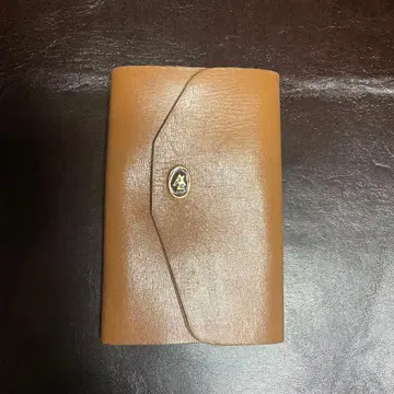 새상품급 이탈리아제 ALMEDO 6연 키케이스 9 x 6 cm 카멜색