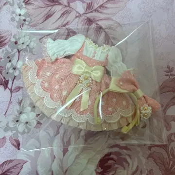 오비츠11 딜러님 제작 Jewel Magic 화이트 딸기 원피스