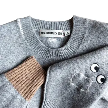 새상품 유니클로 x 안야 힌드마치 프리미엄 라무 크루넥 스웨터 M