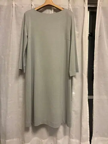 그레이 7부 소매 원피스 보트넥 월드