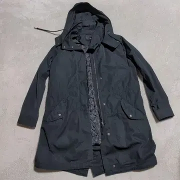 UNIQLO 블랙 마운틴 후드티