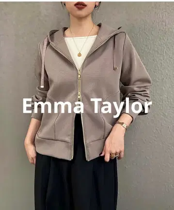 [ 새상품급 ] Emma Taylor 집업 후드티 모카 정가 12100엔