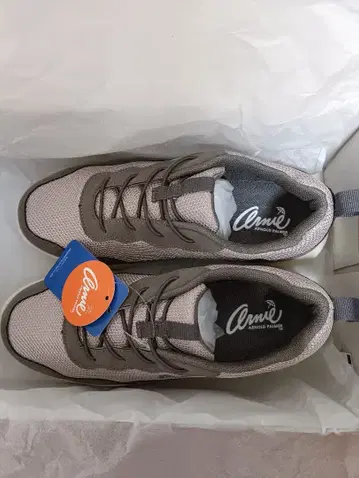 아놀드 파머 스니커즈 여성용 핑크 브라운 미사용 새상품