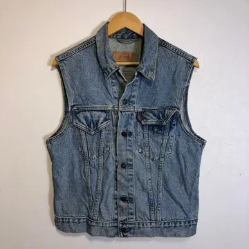 [새상품급] 빈티지 블루 슬리브리스 데님 자켓